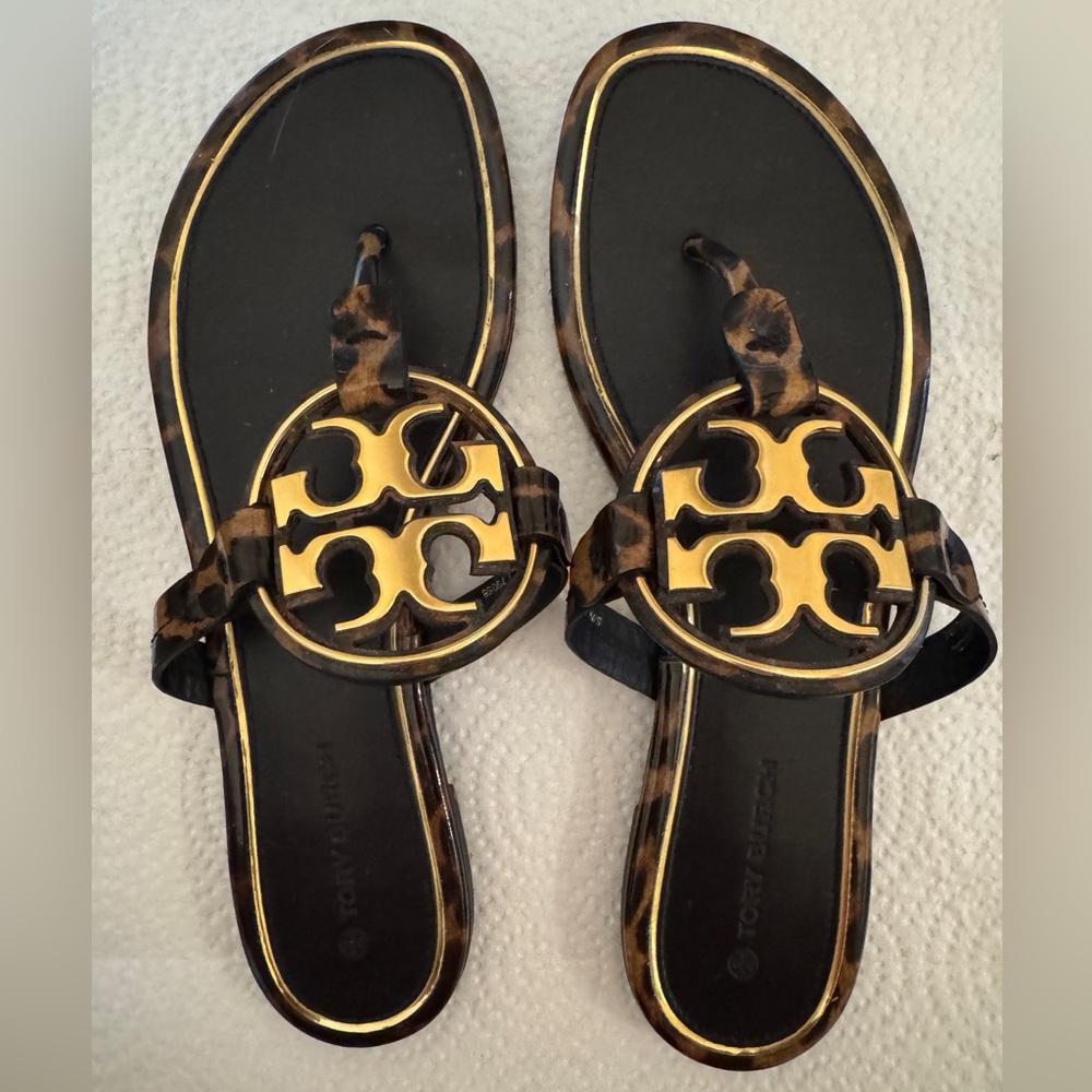 Tory Burch Tortoise Print Miller Sandals Size 8 with Gold Metal Accents